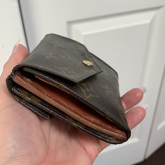 1990 authentic Louis Vuitton compact Elise wallet - scar blemish on front - Picture 3 of 16